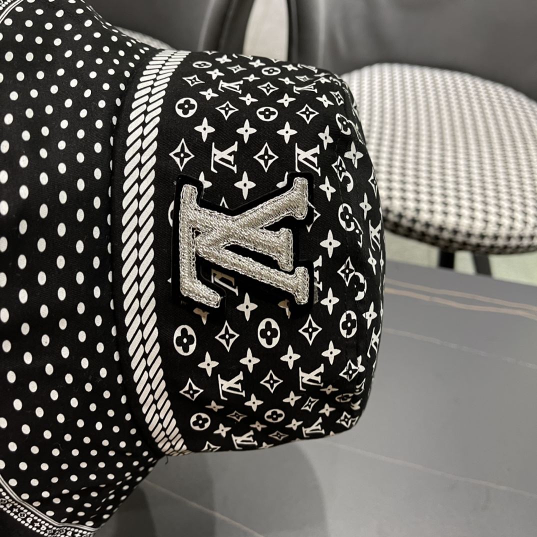 Louis Vuitton Caps